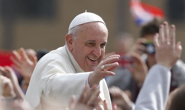 El Papa actualiza la guía doctrinal para médicos, 'ministros de la vida'