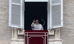 El Papa reclama una "prohibición universal" de la gestación subrogada