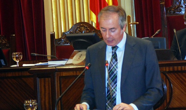 El Parlamento pide a Salud un planning de las actuaciones para 2016