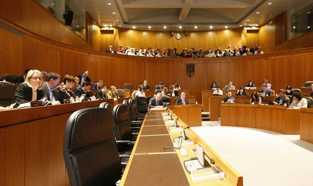 El Parlamento propone reconocer el carcter universitario del San Jorge