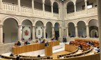 El Parlamento riojano pide recuperar el transporte sanitario público