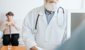 El peligro de quedarse sin médicos para 2035, comunidad por comunidad