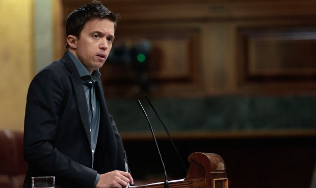 Íñigo Errejón, líder de Más País, ha presentado una iniciativa para que los acompañantes de las personas en riesgo de suicidio pueda tener un permiso laboral retribuido de dos semanas.