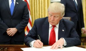 El plan sanitario de Trump dejará sin asistencia a 24 millones de personas