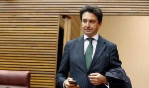 El PP de Valencia recoge firmas contra la reversión del modelo Alzira