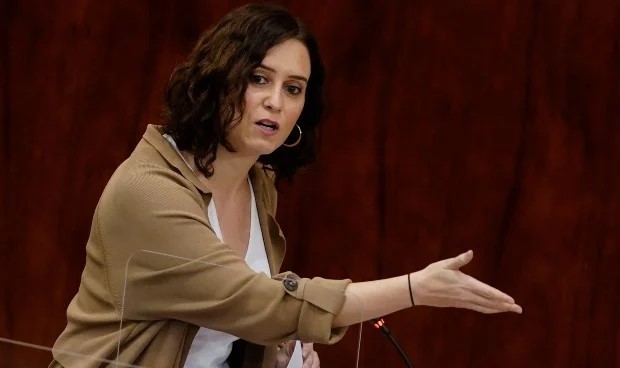 Ayuso aprueba la selección de gerentes del Sermas sin concurso de méritos