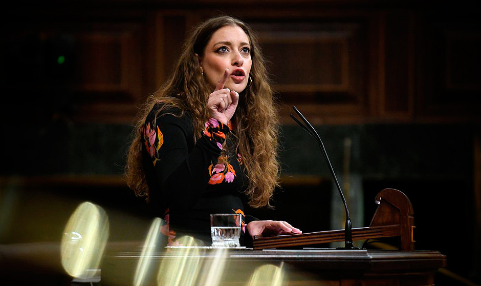  Ester Muñoz, portavoz del PP en el Congreso, pide "depuraciones" por la crisis del MIR con ofensiva en el Congreso.