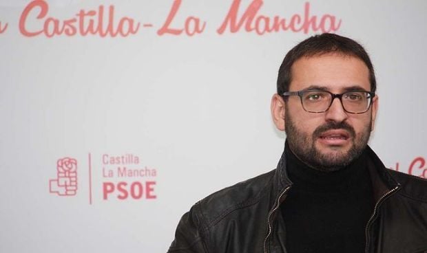 El PP pide investigar las listas de espera y el PSOE ve "intereses ocultos"