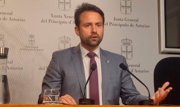  Álvaro Queipo, parlamentario del Grupo Popular de la Junta General del Principado de Asturias, propone los concursos-oposición como llave para estabilizar al Sespa