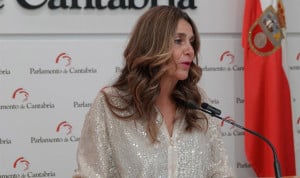  La candidata electoral y portavoz sanitaria del Partido Regionalista de Cantabria, Paula Fernández, en rueda de prensa.