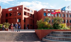 El precio por estudiar Medicina en la privada varía hasta en 10.000 euros