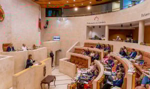 El presupuesto sanitario de Cantabria supera su primer bache parlamentario