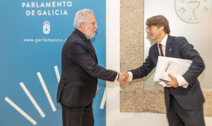  El presidente del Parlamento de Galicia, Miguel Ángel Santalices, y el conselleiro de Facenda, Miguel Corgos.