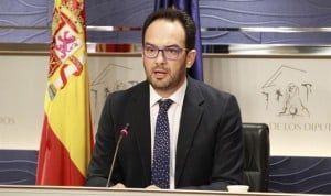 El PSOE pide volver a los orígenes para financiar 'su' Ley de Dependencia