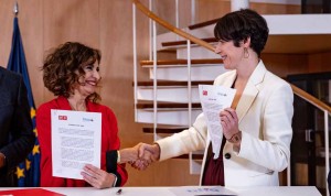 PSOE y BNG abren la puerta al traspaso de competencias MIR con la firma de su acuerdo para la investidura.
