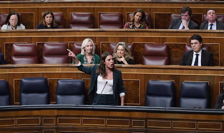 El registro de objetores del aborto supera su primera prueba parlamentaria