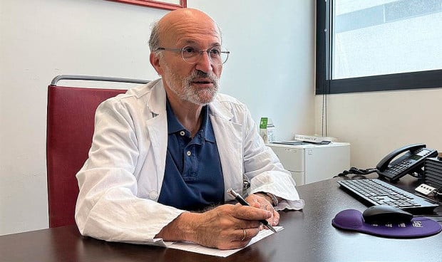  Gabriel Rubio, vicedecano de la Universidad Complutense de Madrid. Un nuevo estudio de la Universidad Complutense revela cuáles son los principales riesgos de salud mental en los estudiantes de Medicina