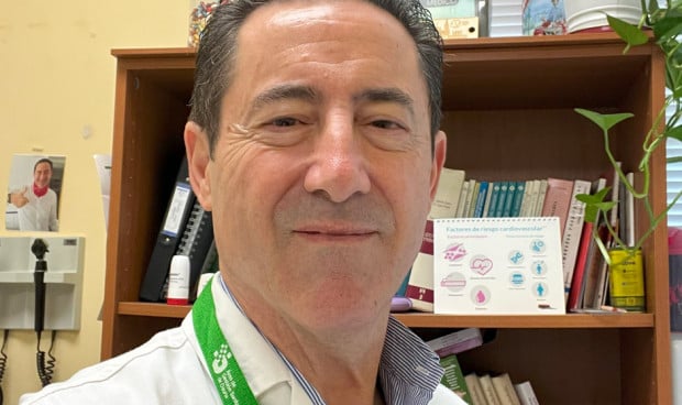 Ángel López Hernanz, médico de Familia que denuncia el robo con el pago de las guardias