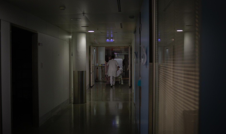 El Covid puede ser "no transmisible" en superficies de hospitales