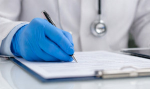 El seguro de salud se deconstruye para sostener a los pacientes de más edad