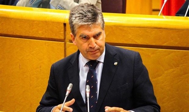 El Senado trata de frenar que País Vasco homologue títulos de Medicina 