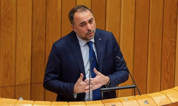  El consejero de Sanidad de Galicia, Julio García Comesaña, suaviza penalizaciones por llamamientos de vacantes no atendidos.