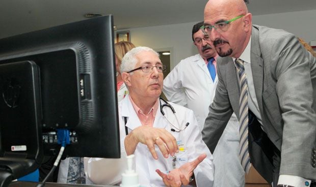 El Severo Ochoa implanta una tarjeta inteligente para pacientes renales