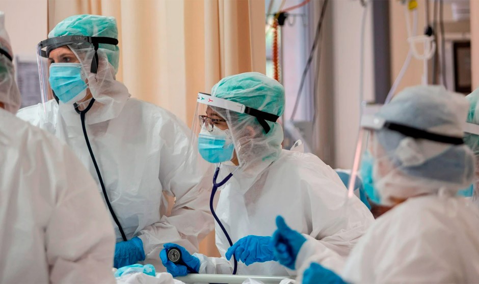 El SNS ya pone cifras en 2022 a su fuga de médicos