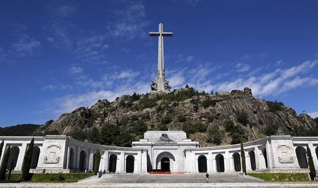 Resultado de imagen de restos de franco donde estan