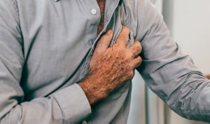 Persona que padece insuficiencia cardíaca. Predecir la insuficiencia cardíaca con un TAC años antes de que aparezca