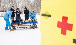 Las estaciones de esquí ofrecen trabajo a médicos durante los meses de frio sin tener que tener MIR y con sueldos de más de 3.000 euros.
