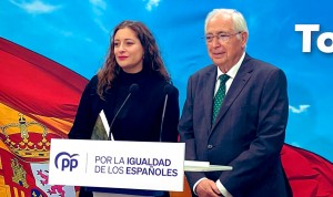  Ester Muñoz y José Imbroda piden la transferencia de la sanidad al Ingesa.