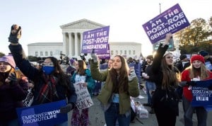 El Tribunal Supremo deroga el derecho al aborto en Estados Unidos