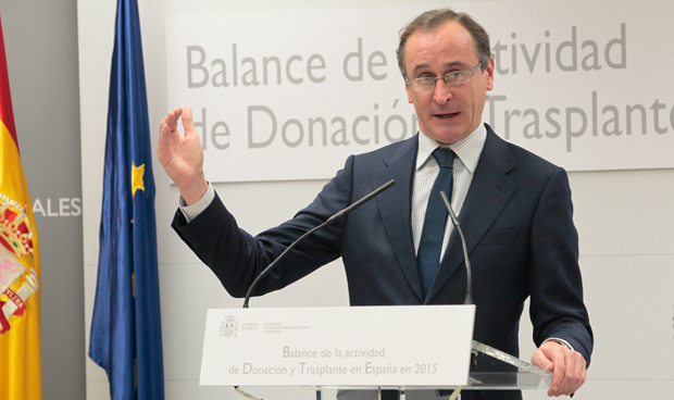 El tropiezo del exministro de Sanidad al hablar de víctimas