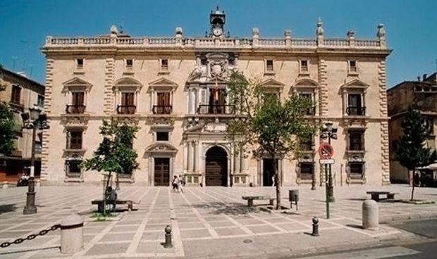 El TSJA anula la sanción de Competencia al Colegio de Dentistas de Sevilla