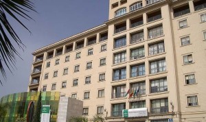 El urólogo Víctor Baena apunta a nuevo gerente del Hospital Regional