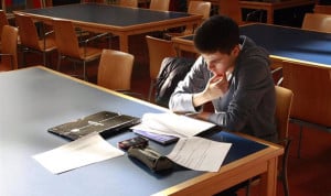 El 'ya me lo estudiaré' sume al estudiante de Medicina en ansiedad y enfado
