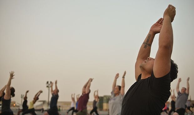 El yoga mejora la función sexual de pacientes con cáncer de próstata