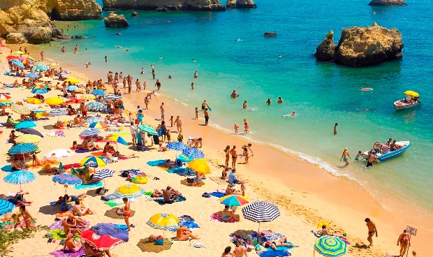 Empleo médico con 'vacaciones incluidas' en Portugal