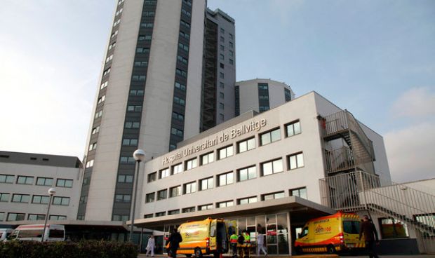 Enferman por gastroenteritis casi 200 sanitarios del Hospital de Bellvitge