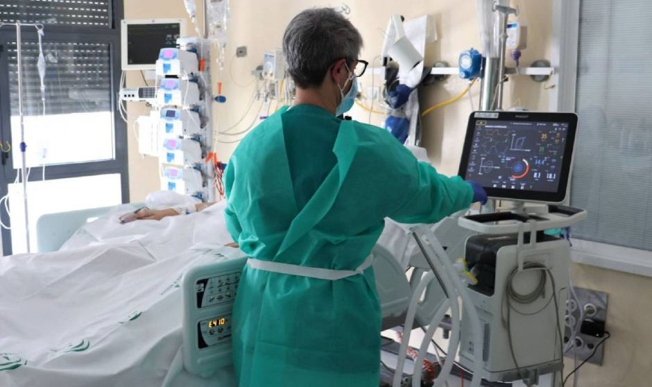 Las enfermeras con 'burnout' cometen hasta un 60% más de errores en UCI