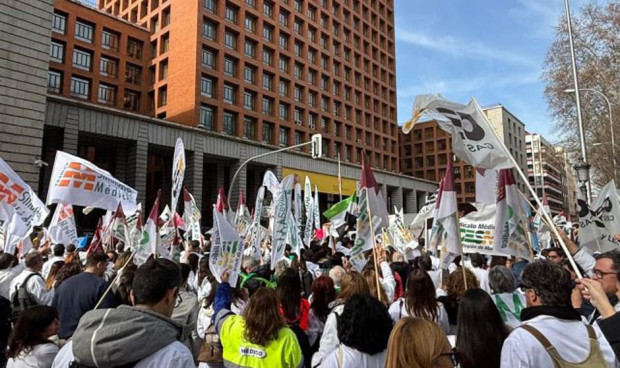  Las enfermeras afirman que derogar las guardias de 24 horas es algo "justo"