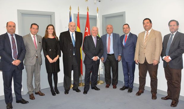 Enfermería abre un marco de "colaboración y diálogo" con Fisioterapia