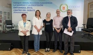  María Sainz; Ana Cuartero; Marta Carmona; Daniel Cuesta y Eduardo Raboso en el Colegio Oficial de Enfermería de Madrid  