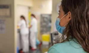 Enfermería pone el foco en la vacunación para evitar el Covid persistente