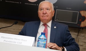 El presidente del Consejo General de Enfermería, Florentino Pérez, anuncia que se repartirán repartirá 55.000 euros en becas para proyectos de investigación 