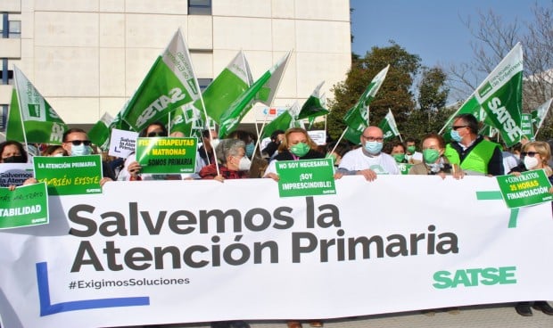 Enfermería saldrá de nuevo a la calle el 30 de marzo: "Exigimos soluciones"