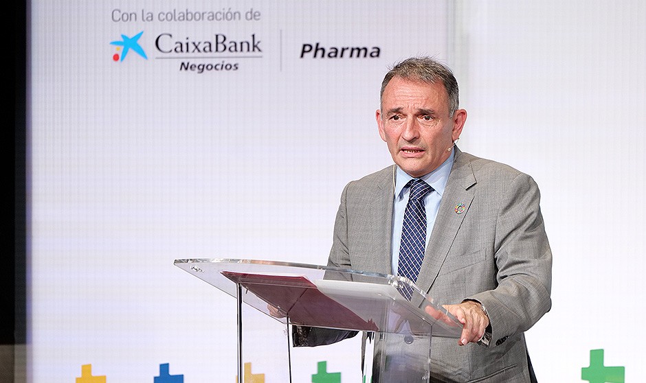 Enrique Santiago: "La Farmacia es esencial y tiene un gran impacto social"