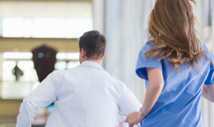 Una médica plantea un interesante debate relacionado con la formación MIR y sobre los límites que tendría que haber.