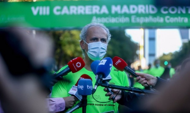 Escudero lamenta que todavía haya gente "inconsciente" frente al Covid-19